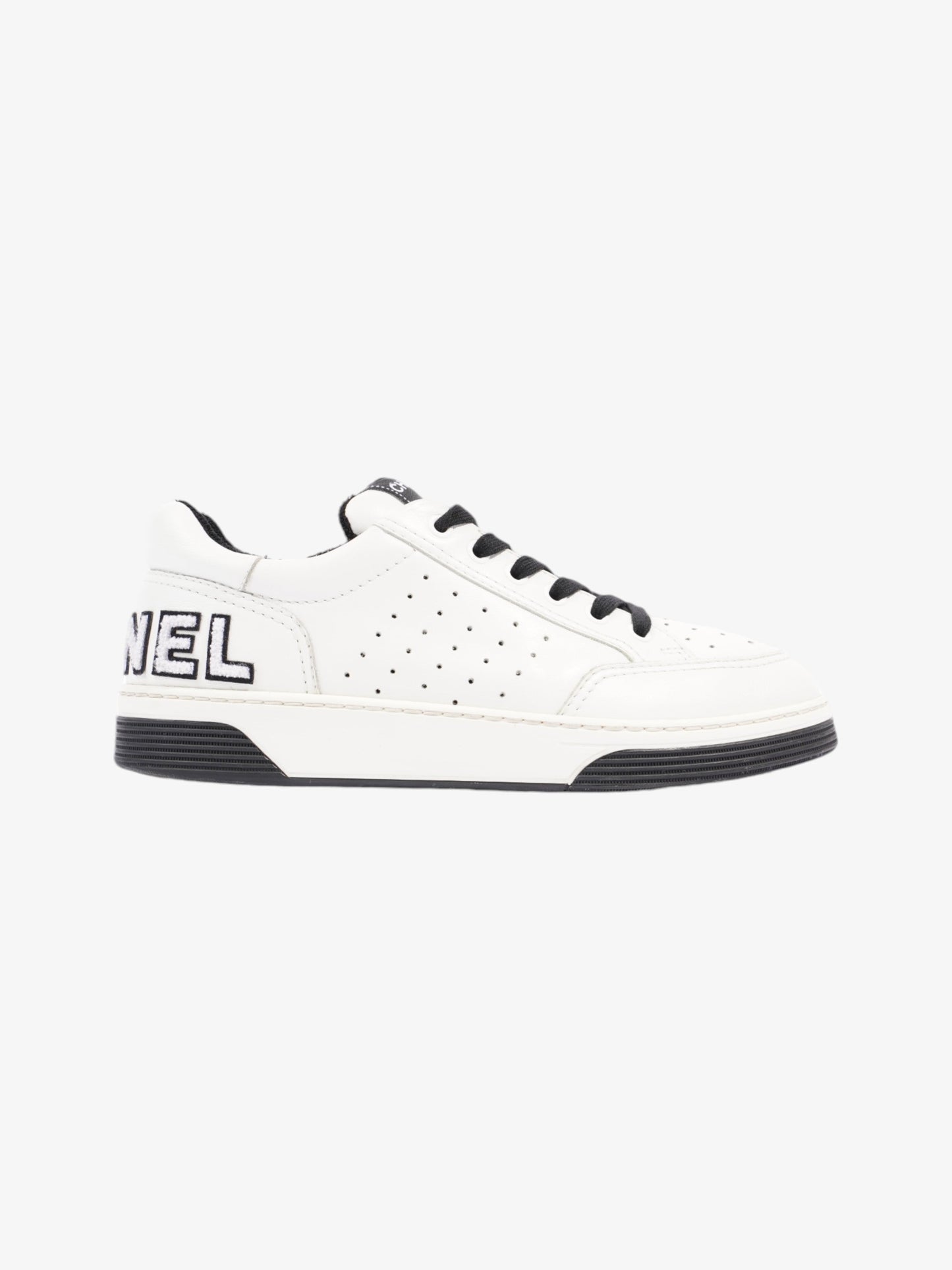 Chanel Logo Low Top Sneaker White / Black Leather EU 39 UK 6