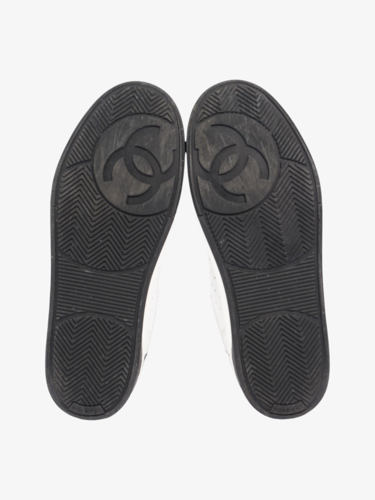 Chanel Logo Low Top Sneaker White / Black Leather EU 39 UK 6