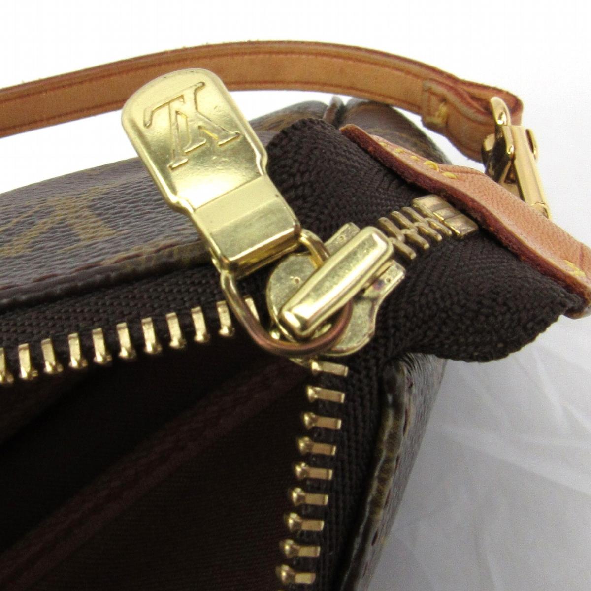 Louis Vuitto Pochette Accessoires Monogram Canvas Bag