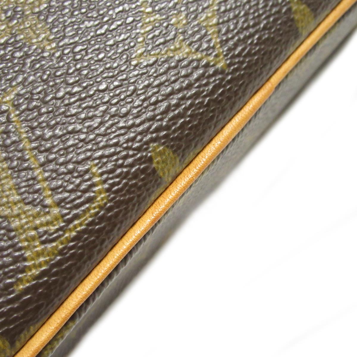 Louis Vuitto Pochette Marly Bandouliere Monogram Canvas Bag