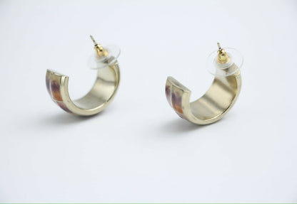 Chanel 16C Metal Purple Gradient Curved Stud Earrings