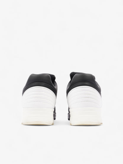Chanel CC Logo Sneakers Black / White Leather EU 40.5 UK 7.5