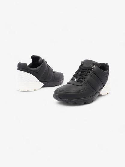 Chanel CC Logo Sneakers Black / White Leather EU 40.5 UK 7.5