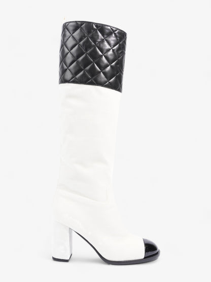 Chanel Knee High Boots White / Black Velvet EU 38 UK 5