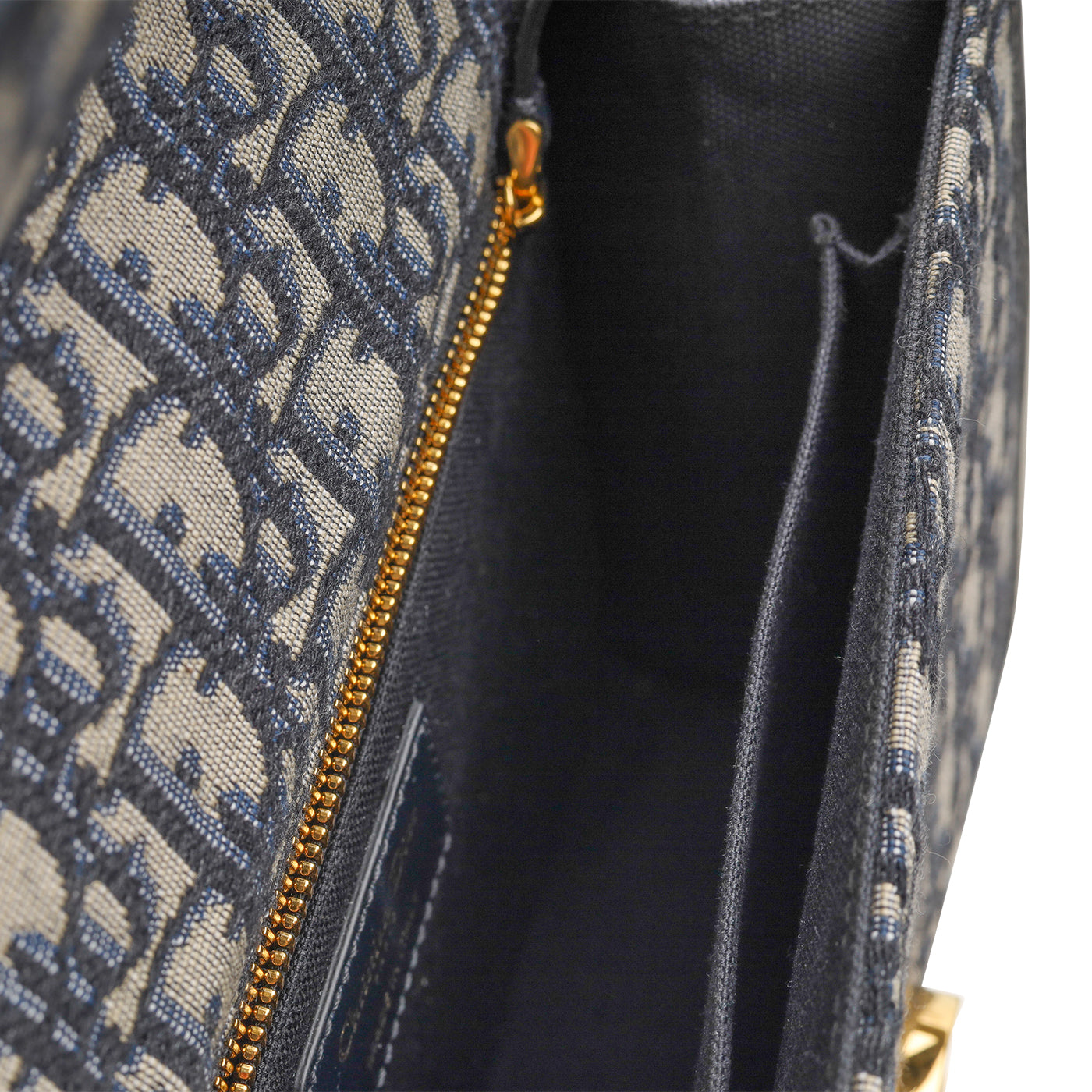 Christian Dior 30 Montaigne Bag - Oblique Canvas