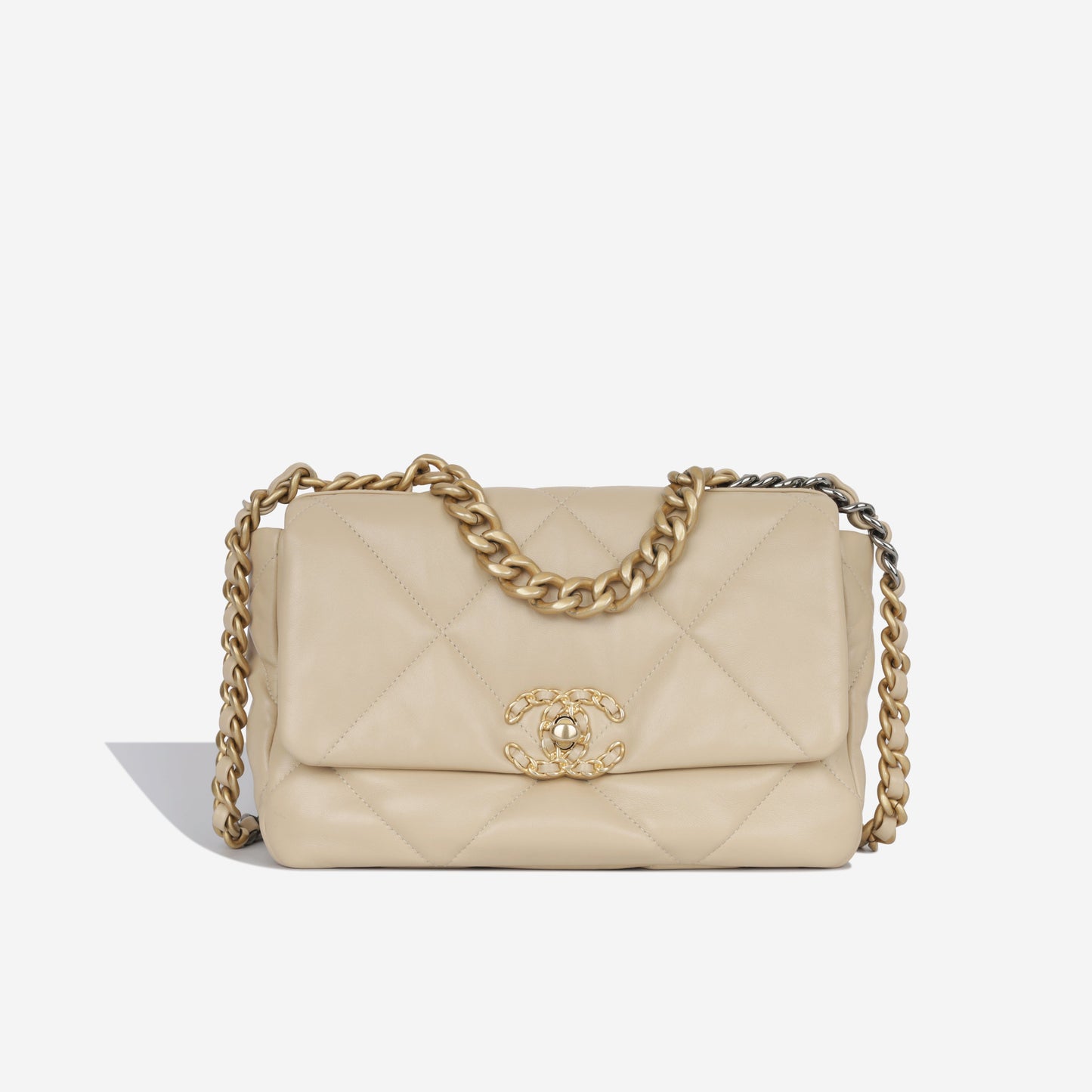 Chanel Chanel 19 - Small