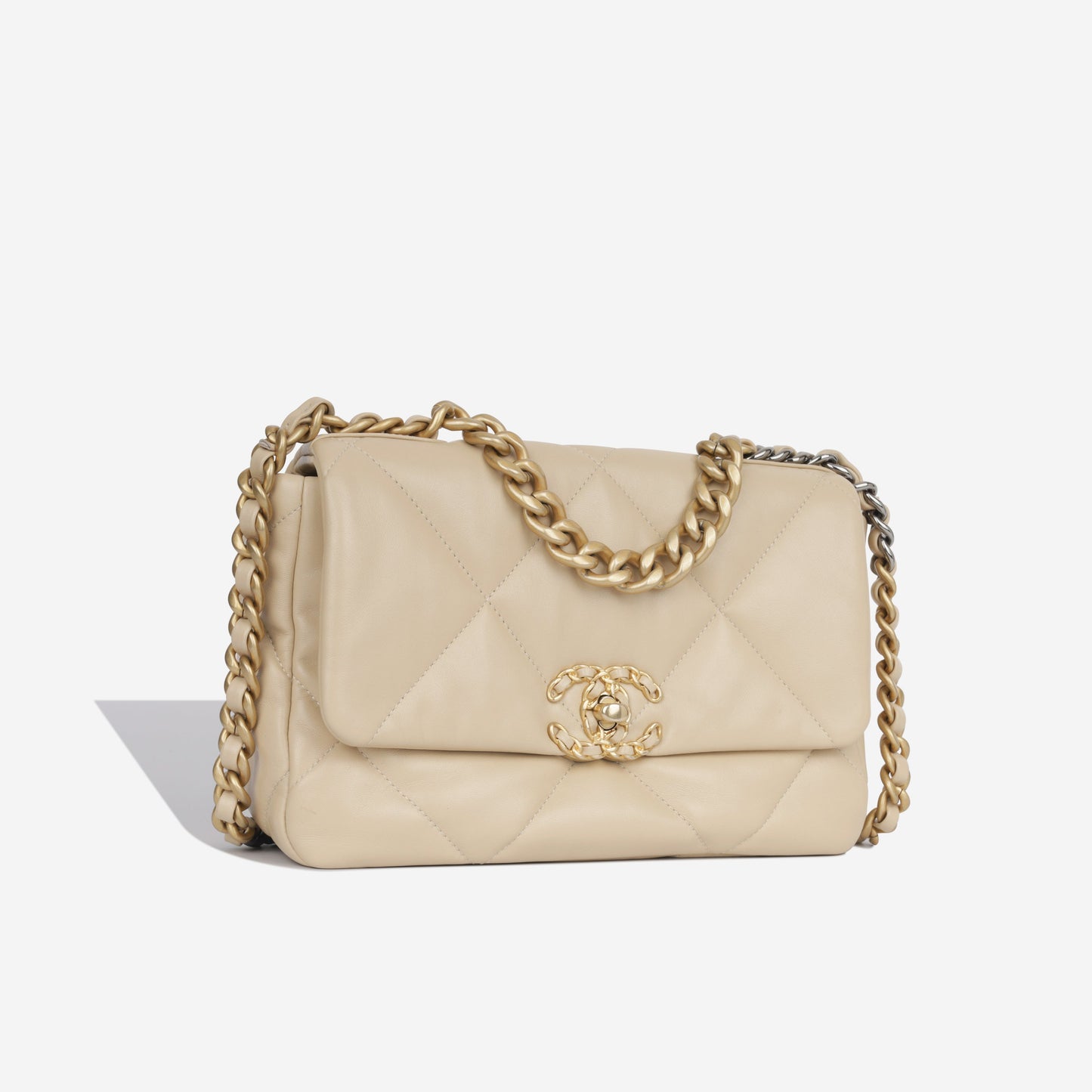 Chanel Chanel 19 - Small