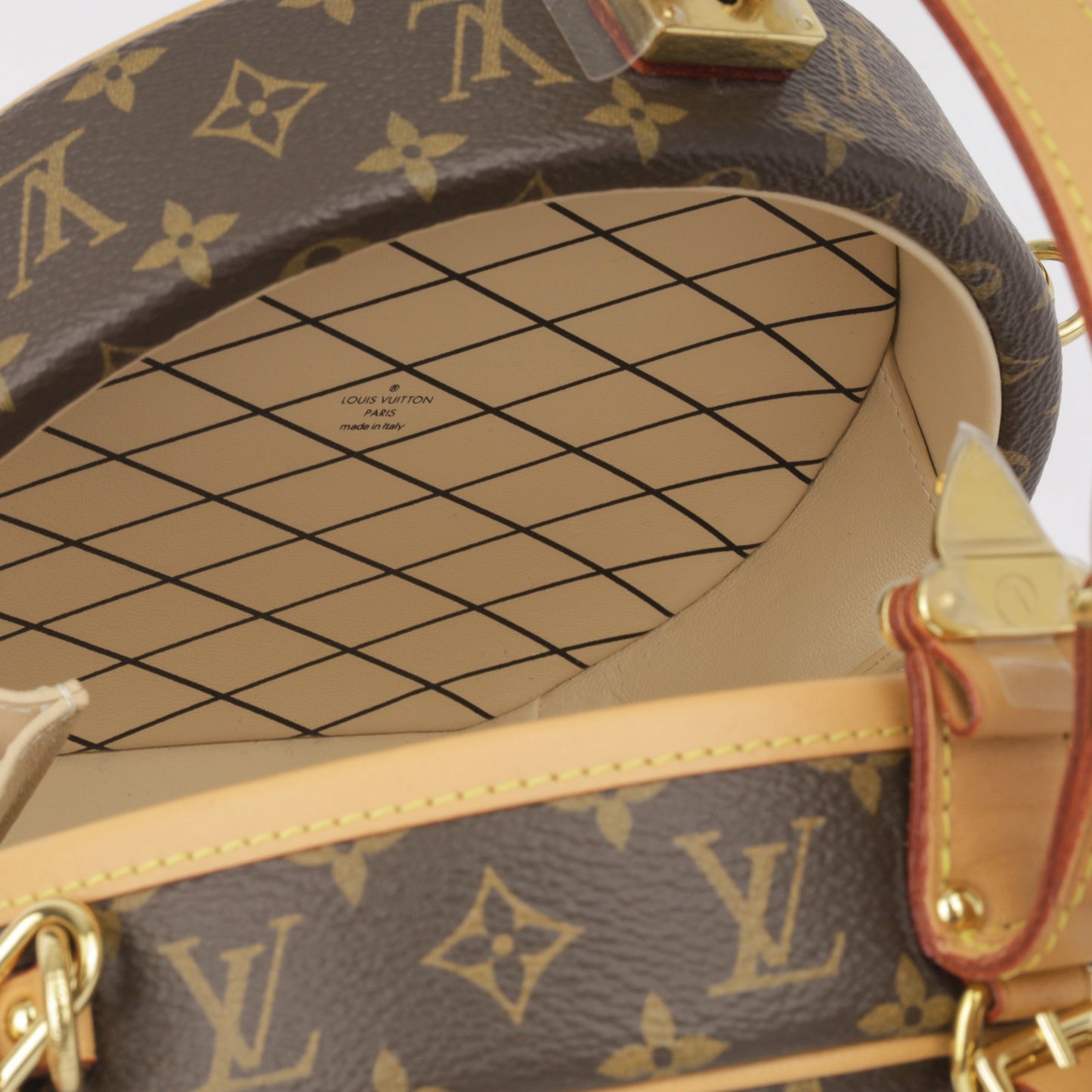 Louis Vuitton Petite Boite Chapeau