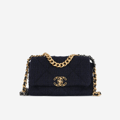 Chanel Chanel 19 - Small