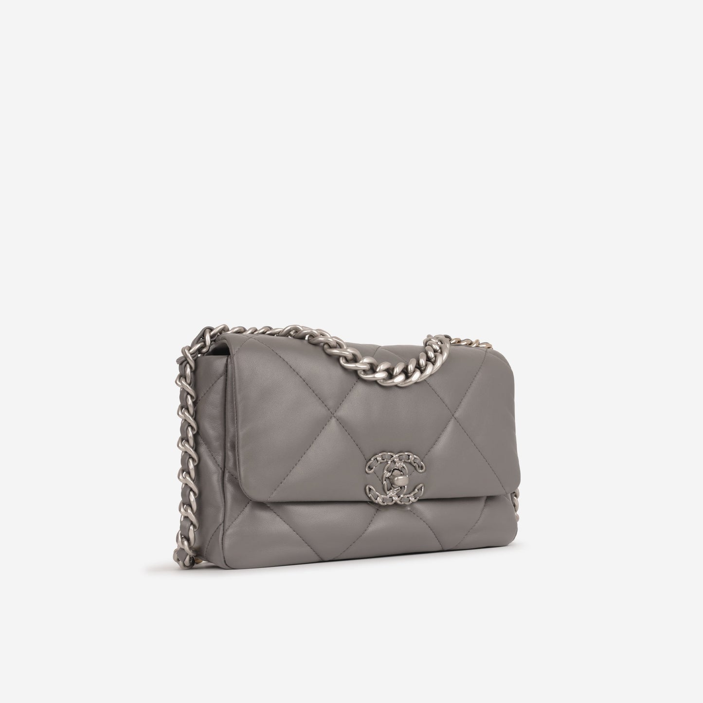 Chanel Chanel 19 - Small