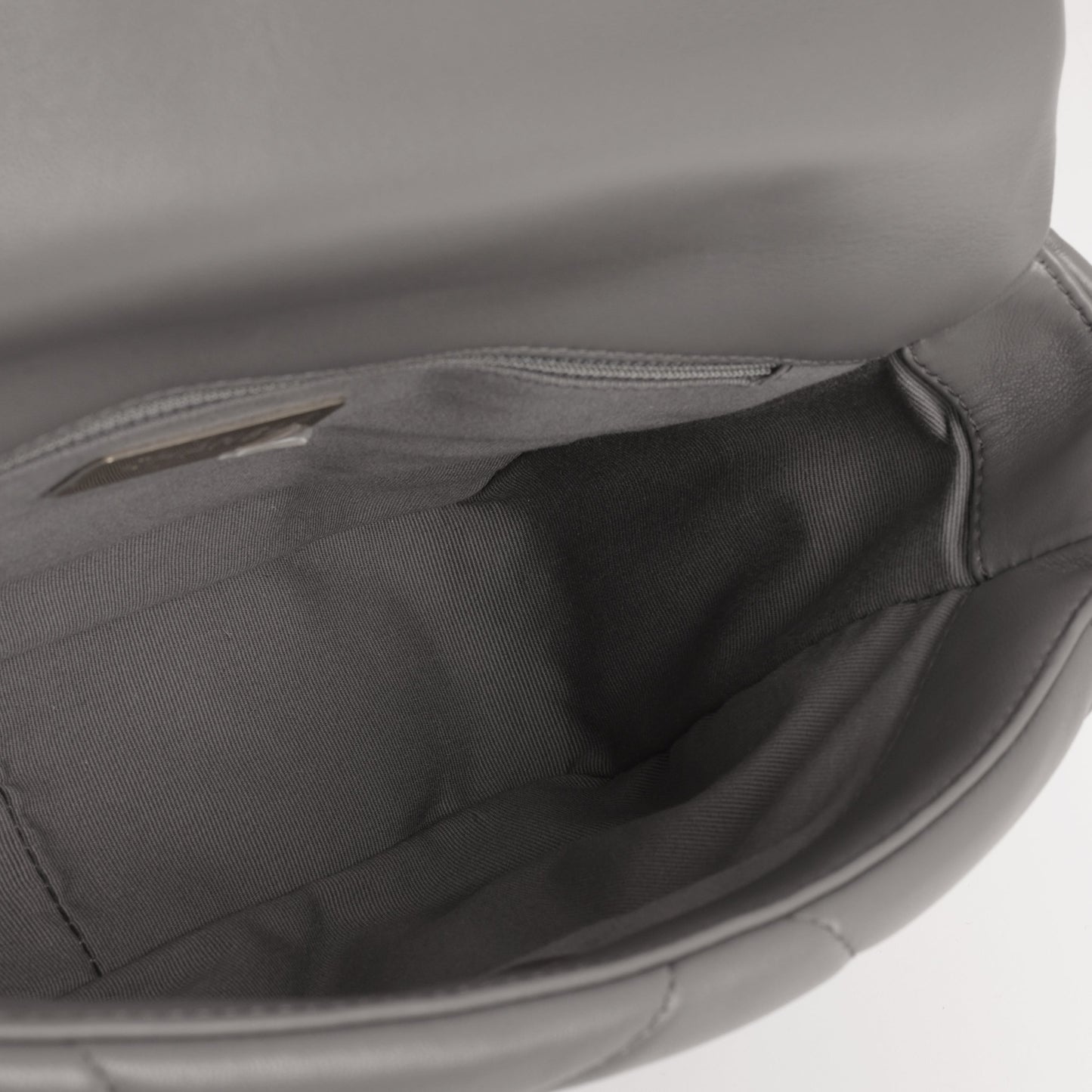 Chanel Chanel 19 - Small