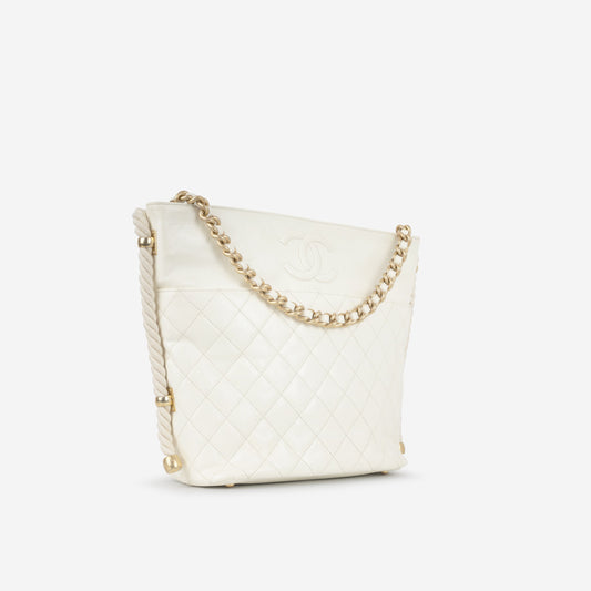 Chanel En Vogue Large Hobo Bag