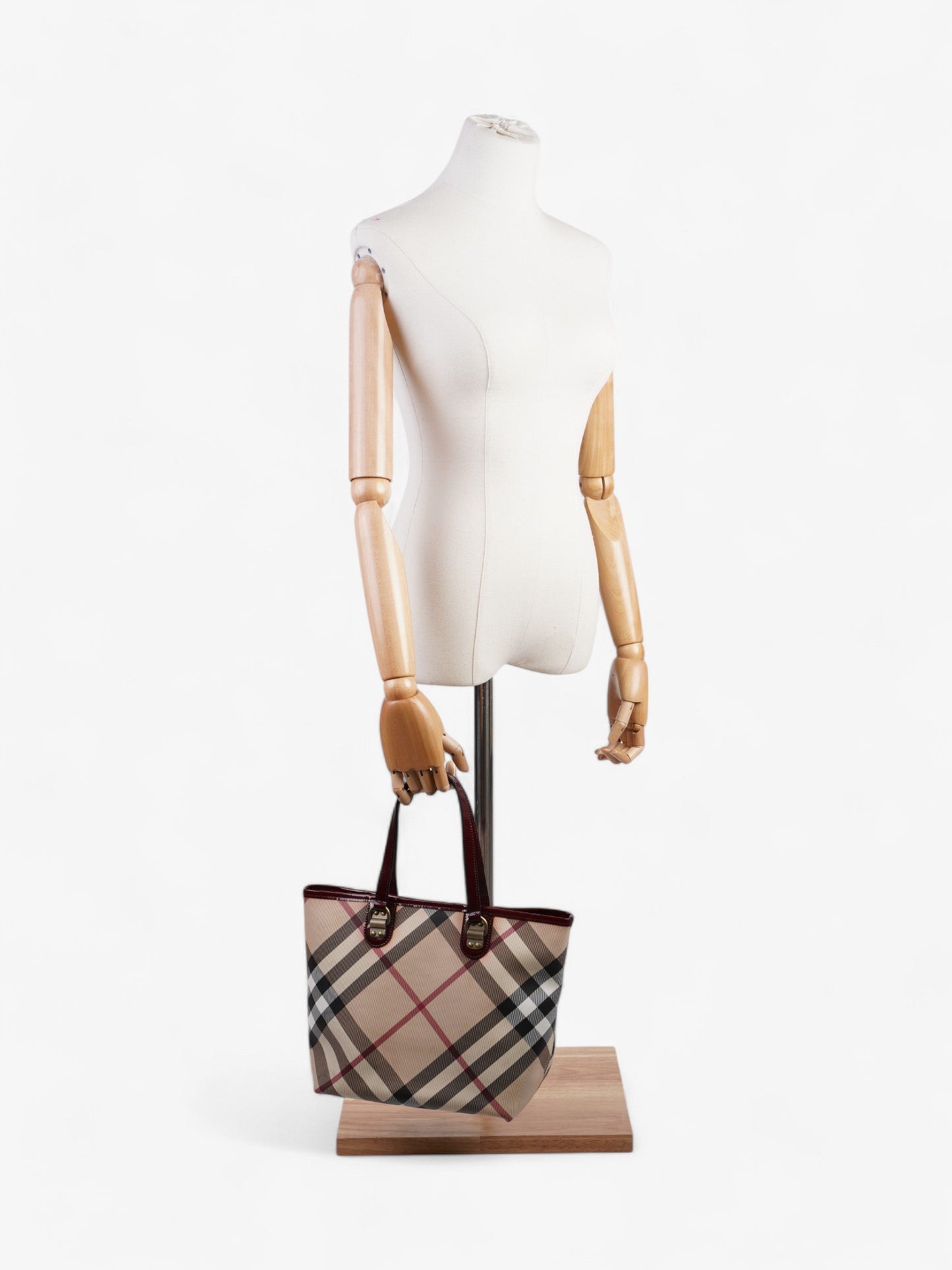 Burberry Check Tote Nova Check / Deep Red Canvas