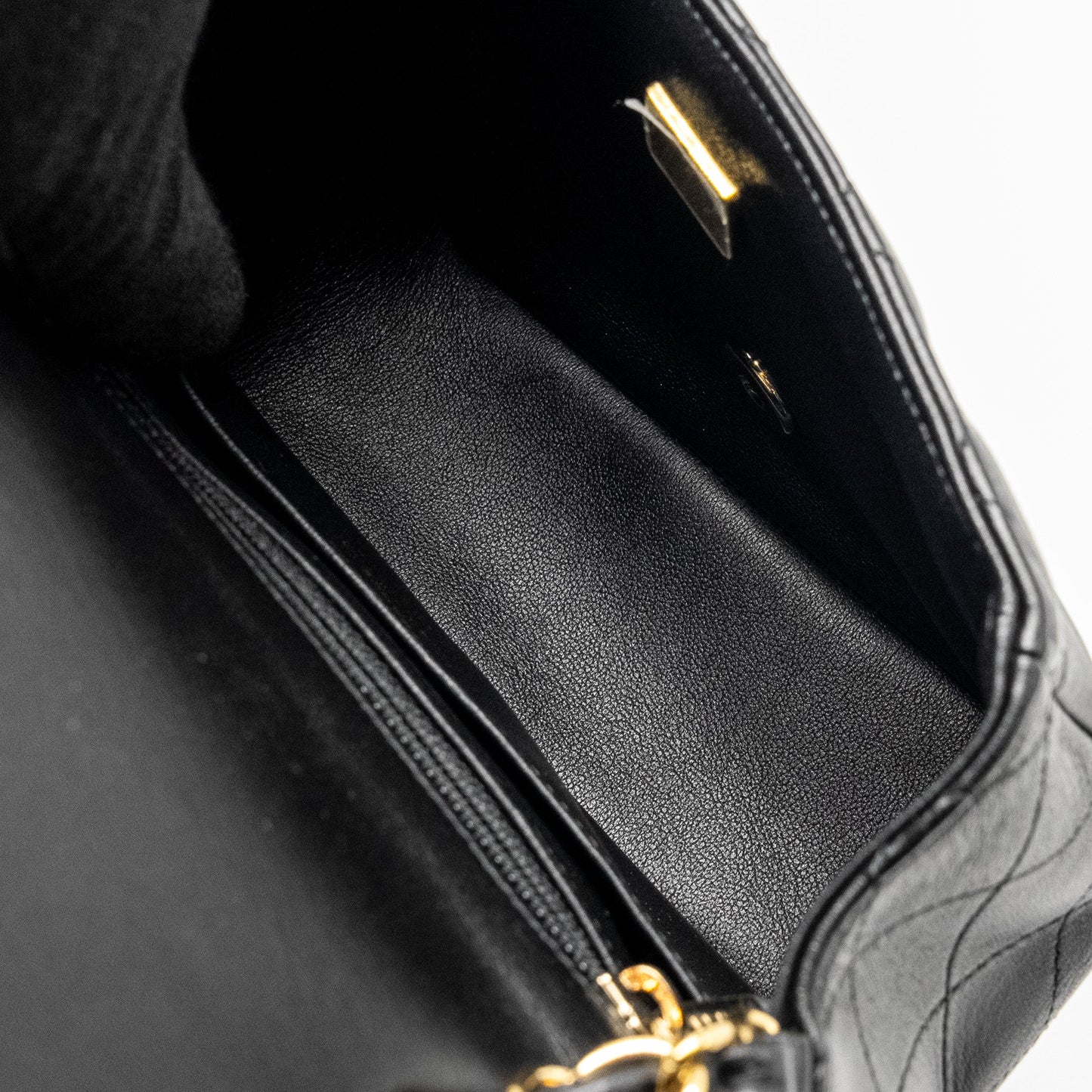 Chanel mini square flap Bag lambskin Black L (Microchip)