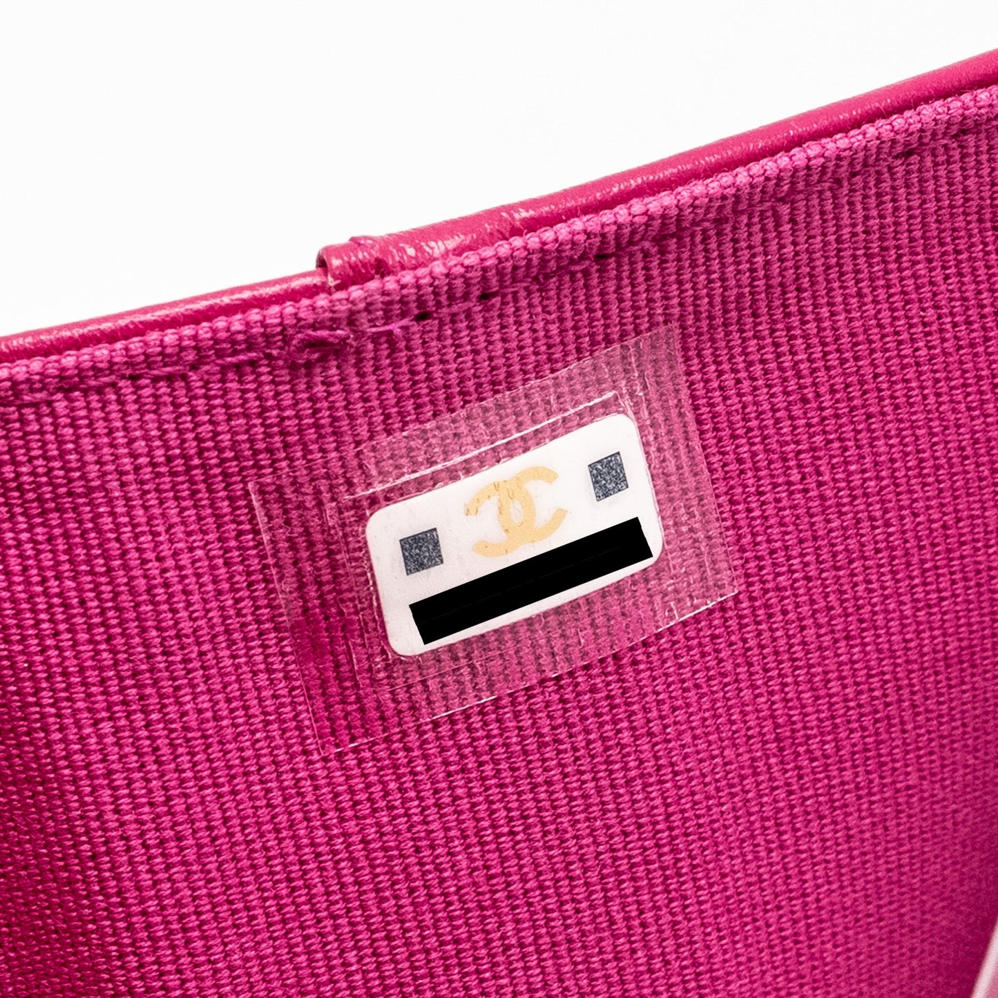 Chanel Matelasse Bi-fold Wallet Caviar Dark Pink L (Microchip)