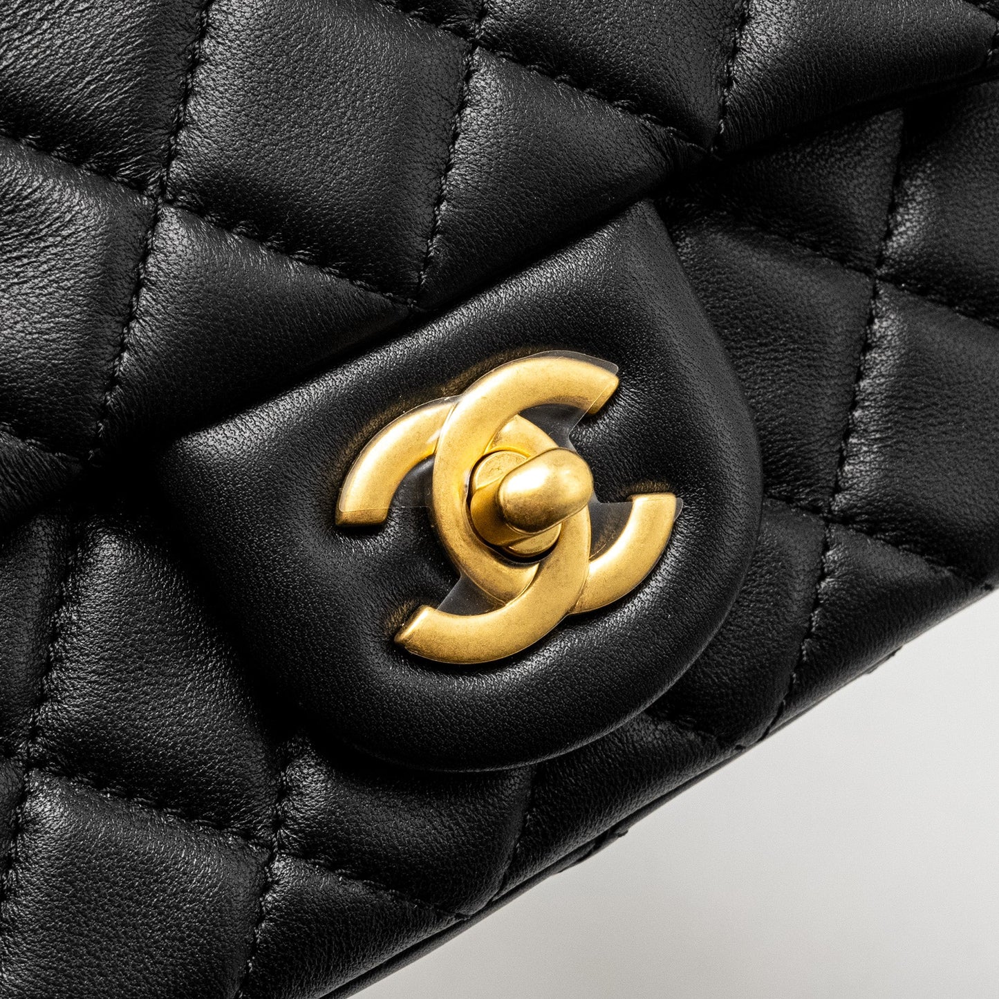 Chanel Pearl Crush Mini Square  Flap Bag Lambskin Black  (microchip)