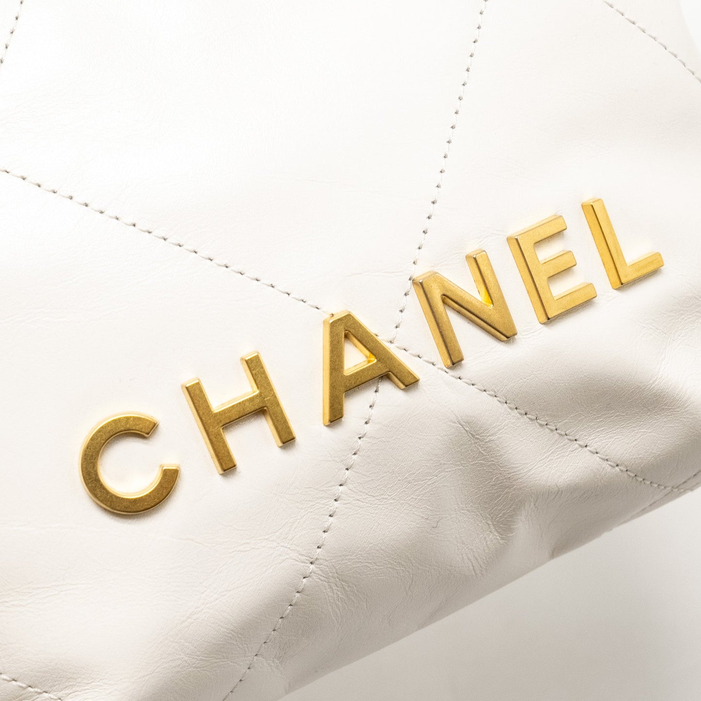 Chanel Mini 22 Bag Shiny Calfskin White  (Microchip)