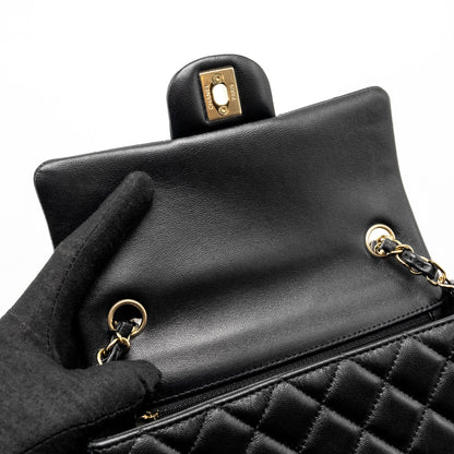 Chanel Mini Rectangular Flap Bag Lambskin Black L (microchip)