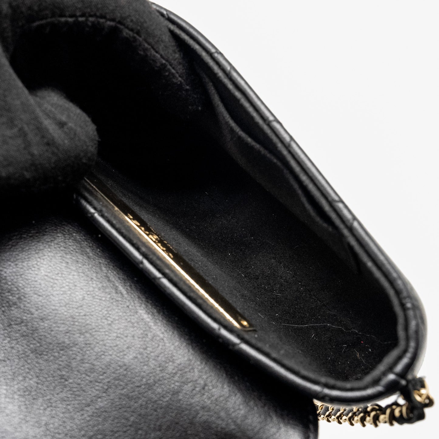 Chanel 22A Phone Case/Mini Wallet on Chain Lambskin Black L (Microchip)