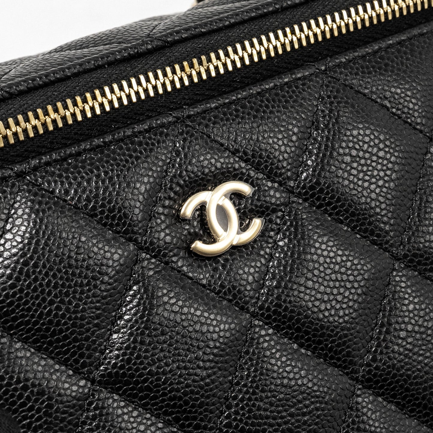 Chanel Long Vanity with Chain Caviar Black L (microchip)