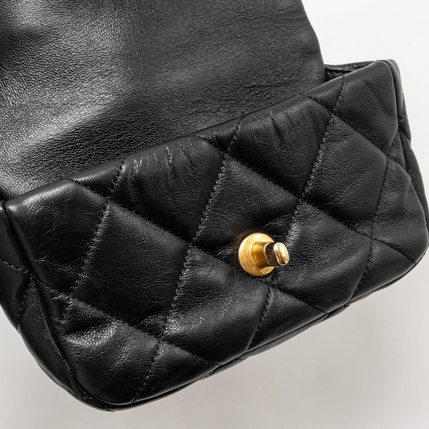 Chanel 19 Quilted Waist Belt Bag Shiny Goatskin Black