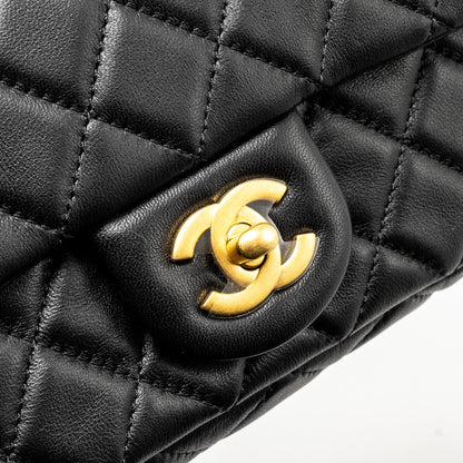 Chanel Pearl Crush mini Rectangular flap bag lambskin black  (microchip)