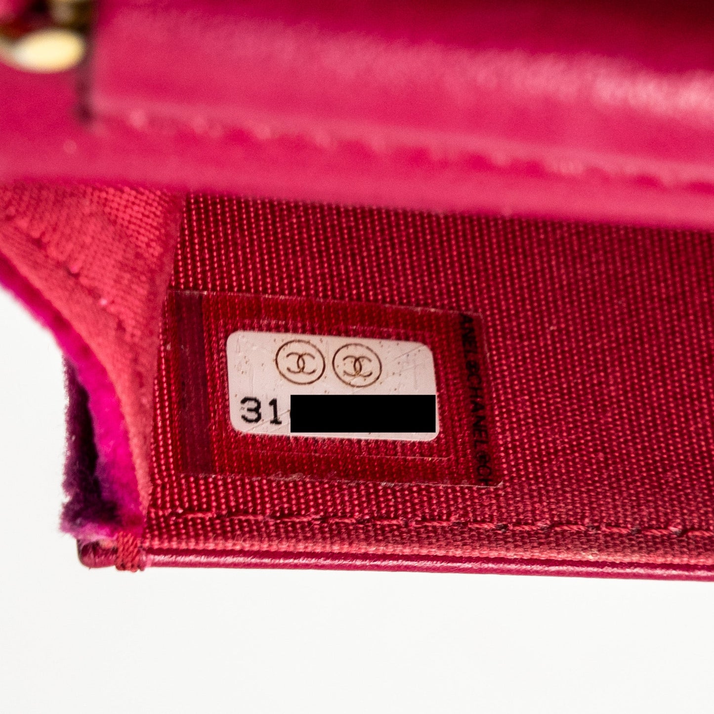 Chanel 21A mini Camelia Flap Bag Velvet Fushia