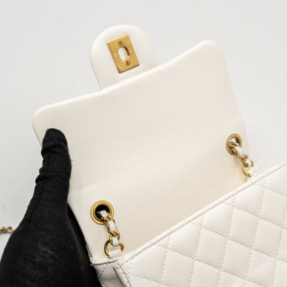 Chanel Pearl Crush Mini Square Lambskin White  (microchip)