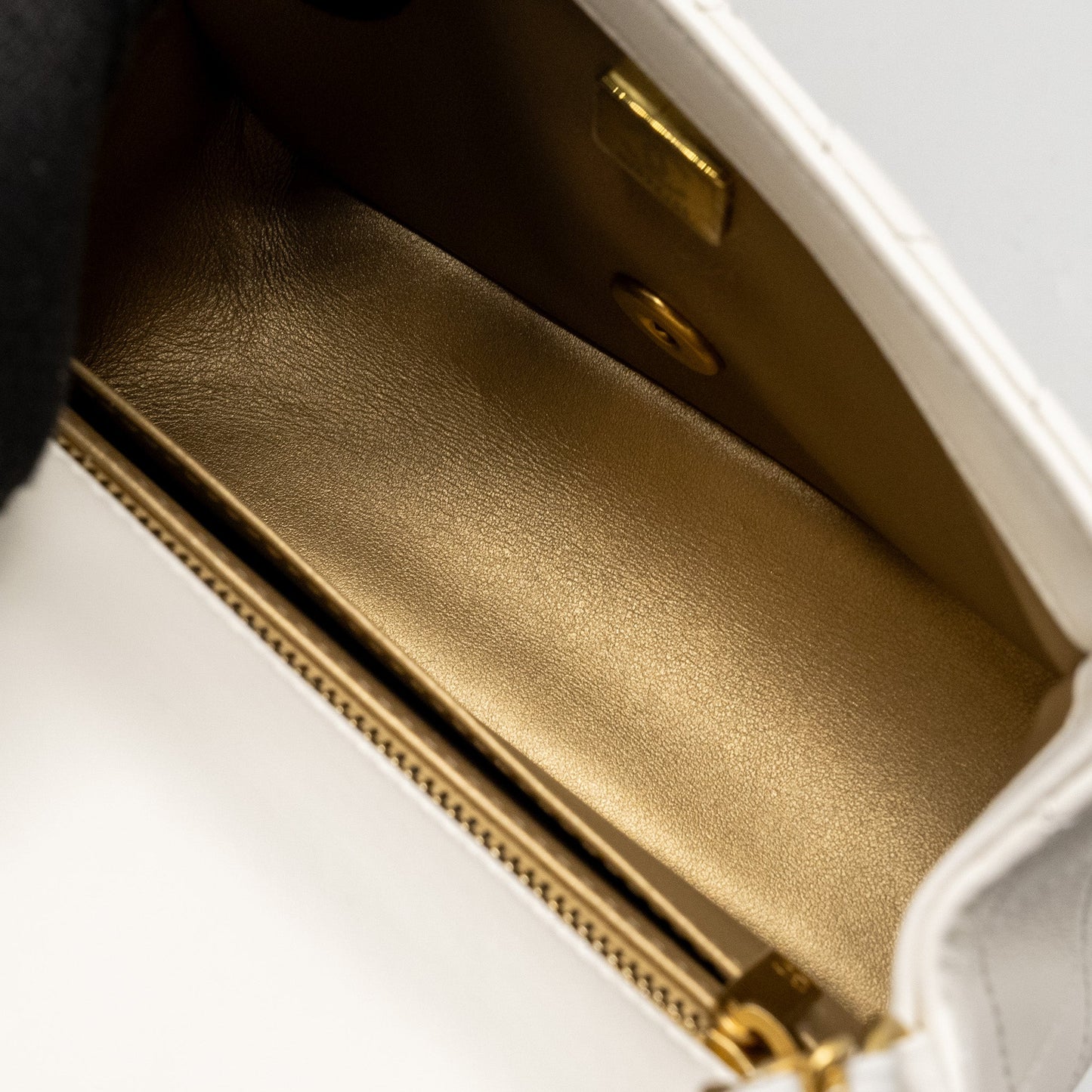 Chanel Pearl Crush Mini Square Lambskin White  (microchip)