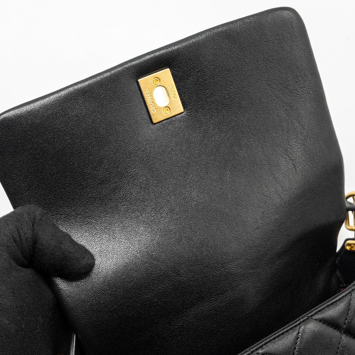 Chanel 23B Detail Chains Quilted Flap Bag Lambskin Black (Microchip)