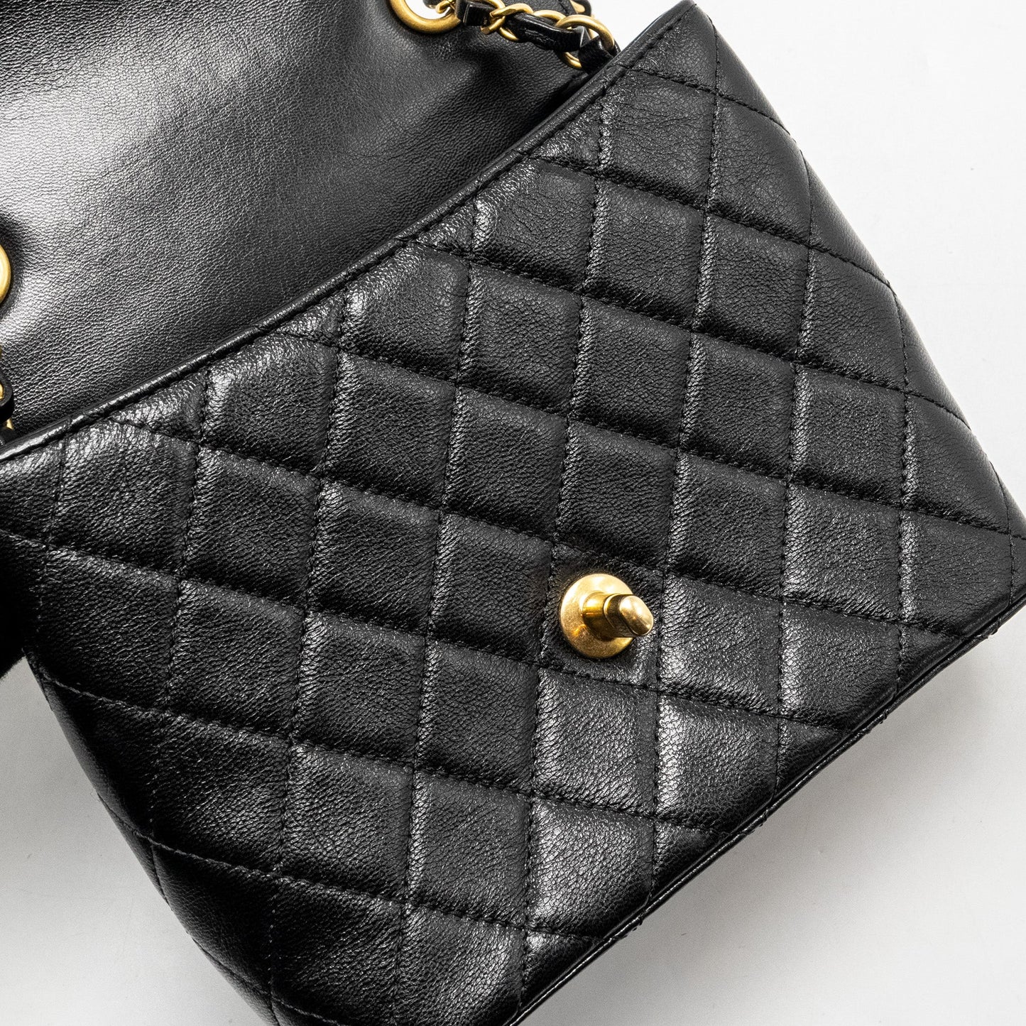 CHANEL 22K Retro Classic New Square Large Flap Bag Goatskin Black  (Microchip)