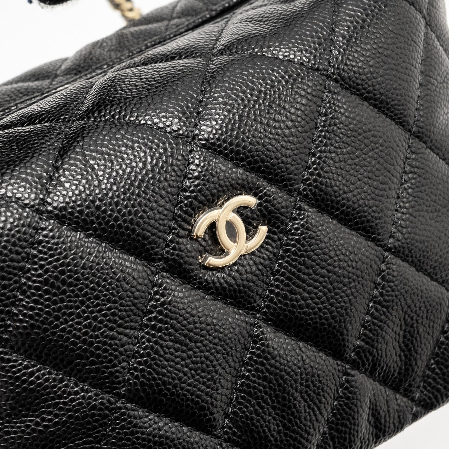 Chanel 25c Quilted Hobo Bag Caviar Black  (microchip)