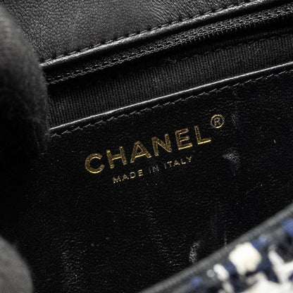 Chanel Mini Flap Bag with Detailed Chain Tweed Black/White L (Microchip)