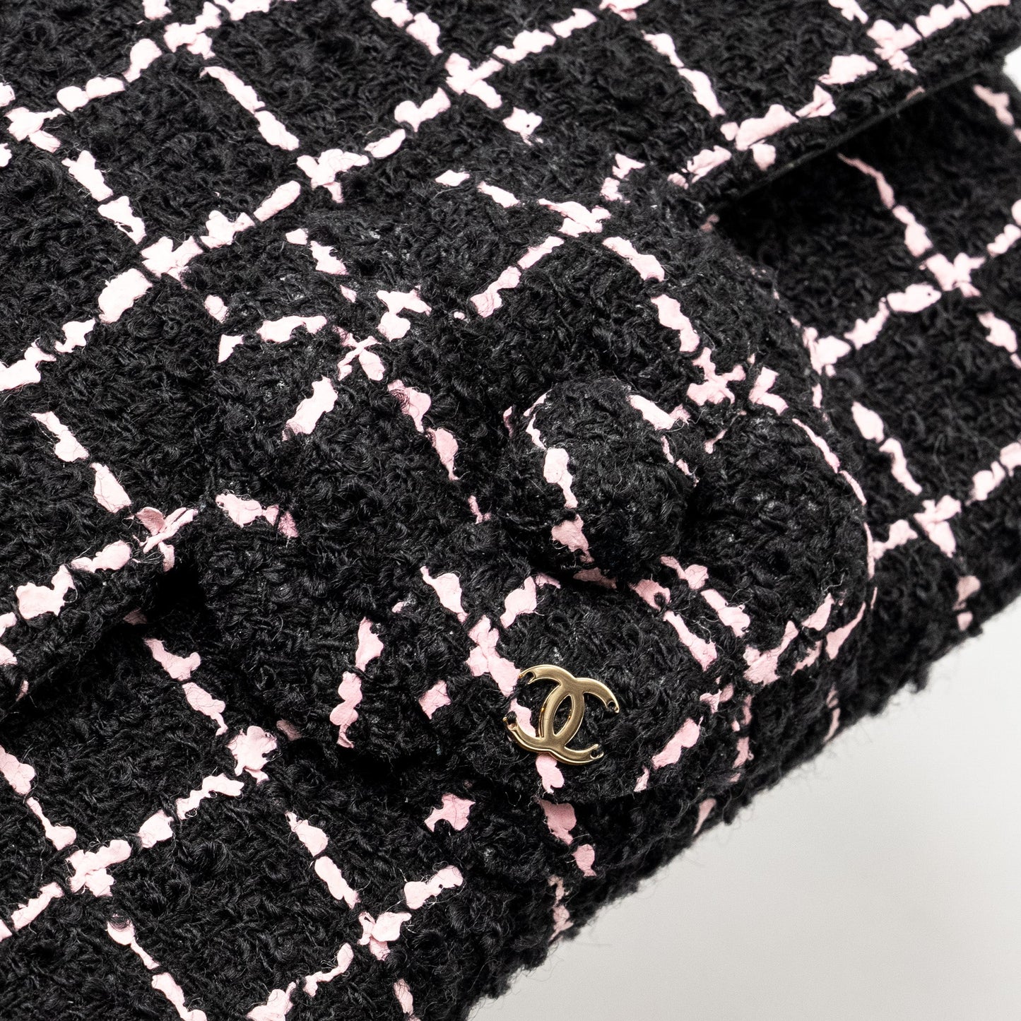 Chanel 23K Flower Bomb Mini Rectangular Flap Bag Tweed Black / Pink L (Microchip)