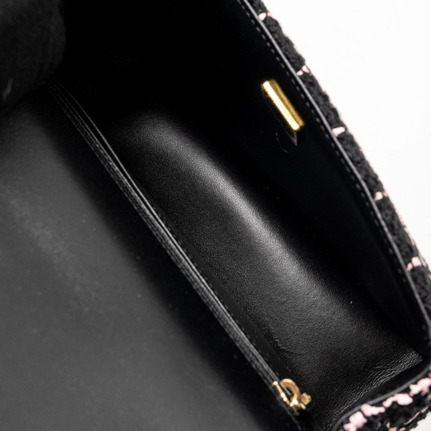 Chanel 23K Flower Bomb Mini Rectangular Flap Bag Tweed Black / Pink L (Microchip)