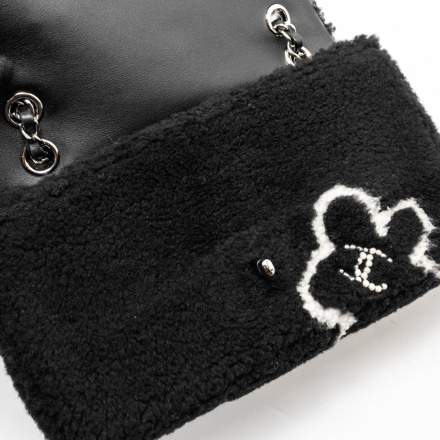 Chanel 22A Fluffy Camellia Flap Bag Embroidered Shearling Lambskin Black / White  (Microchip)