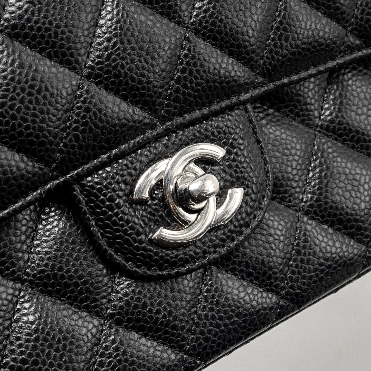 Chanel Medium Classic Double Flap Bag Caviar Black  (microchip)