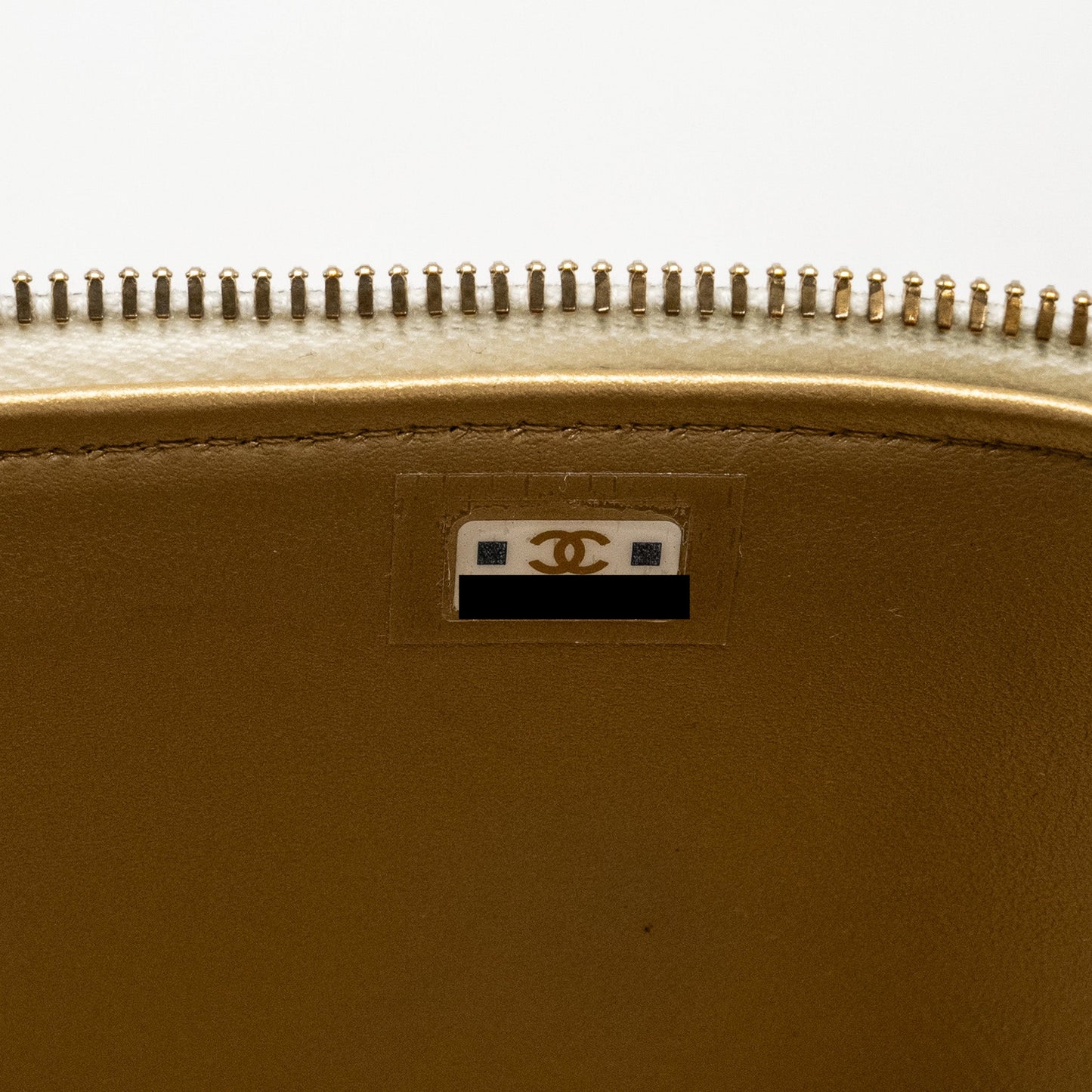 Chanel Pearl Crush Long Vanity Case Lambskin White  (Microchip)