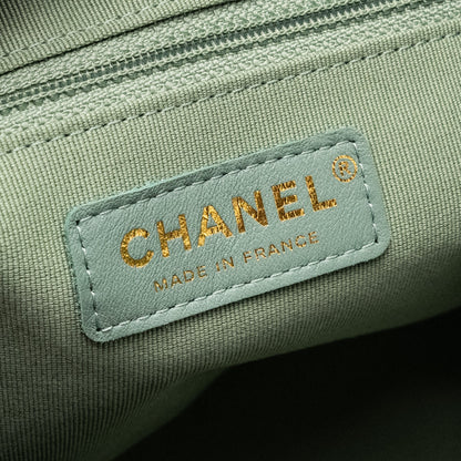 Chanel 22C Hobo bag with Giant Chain calfskin Green  (microchip)
