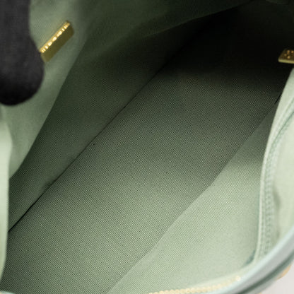Chanel 22C Hobo bag with Giant Chain calfskin Green  (microchip)