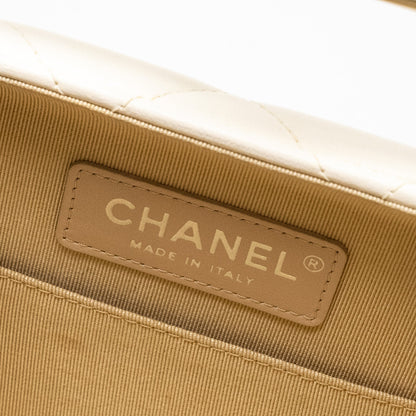 Chanel Metal Bar Clutch Bag Lambskin White