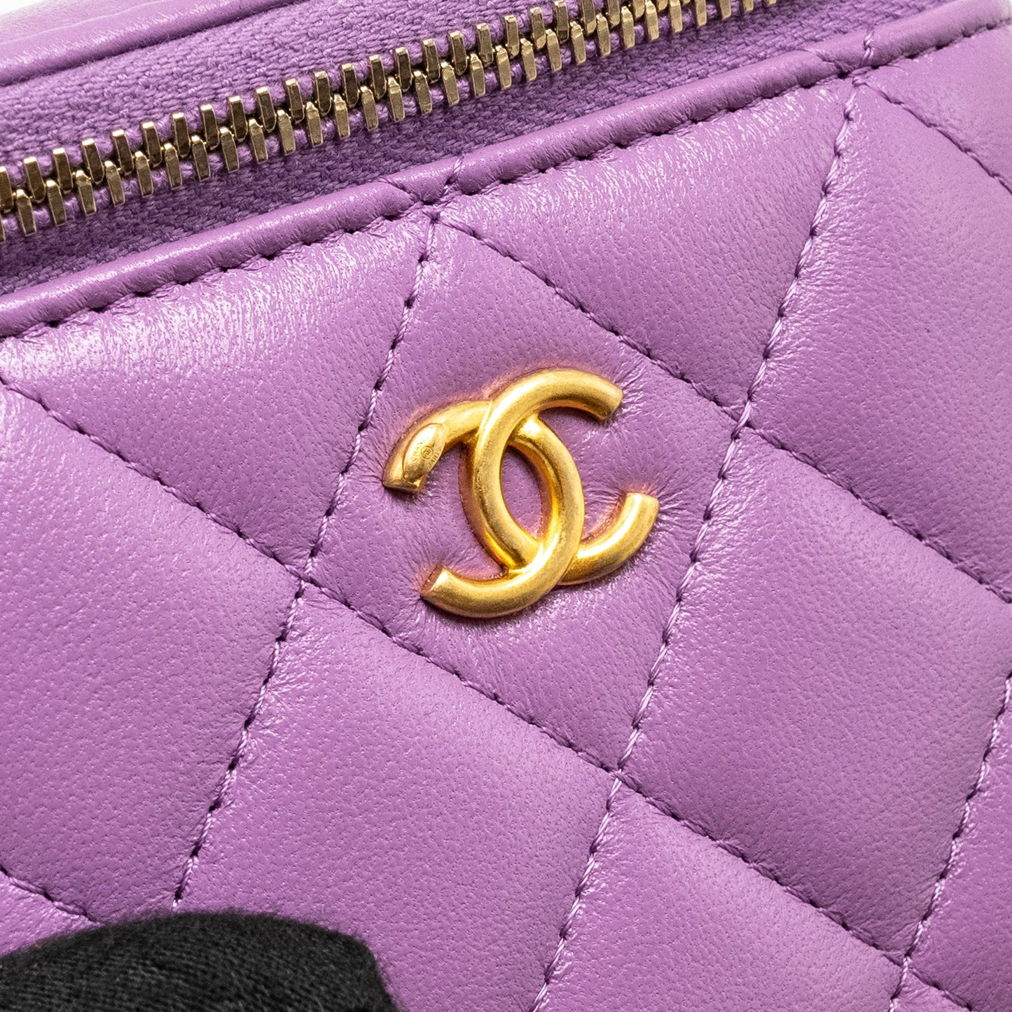 CHANEL Pearl Crush Mini Vanity With Chain Lambskin Purple