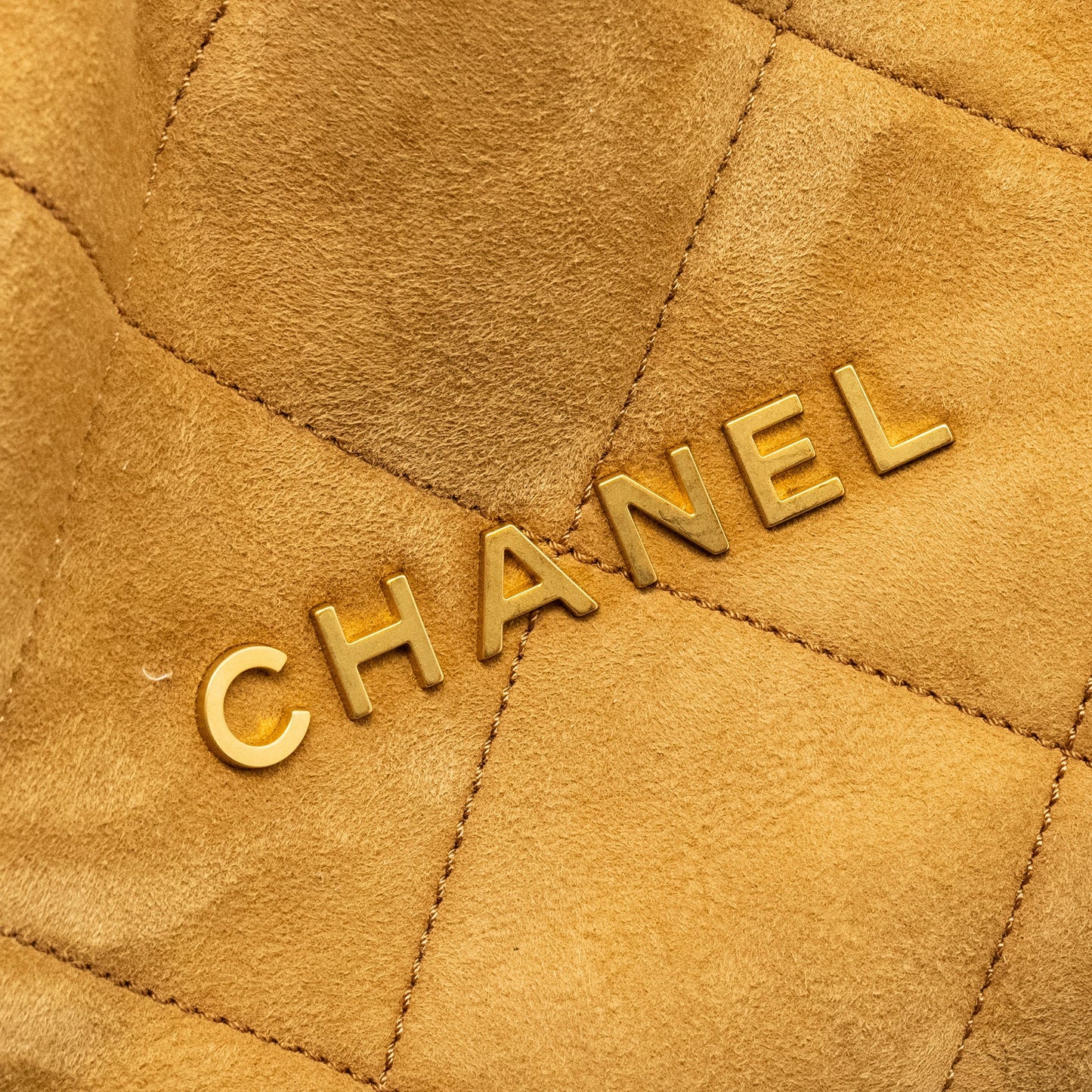 Chanel Medium 22 bag Quilted Shearling Suede Camel  (microchip)