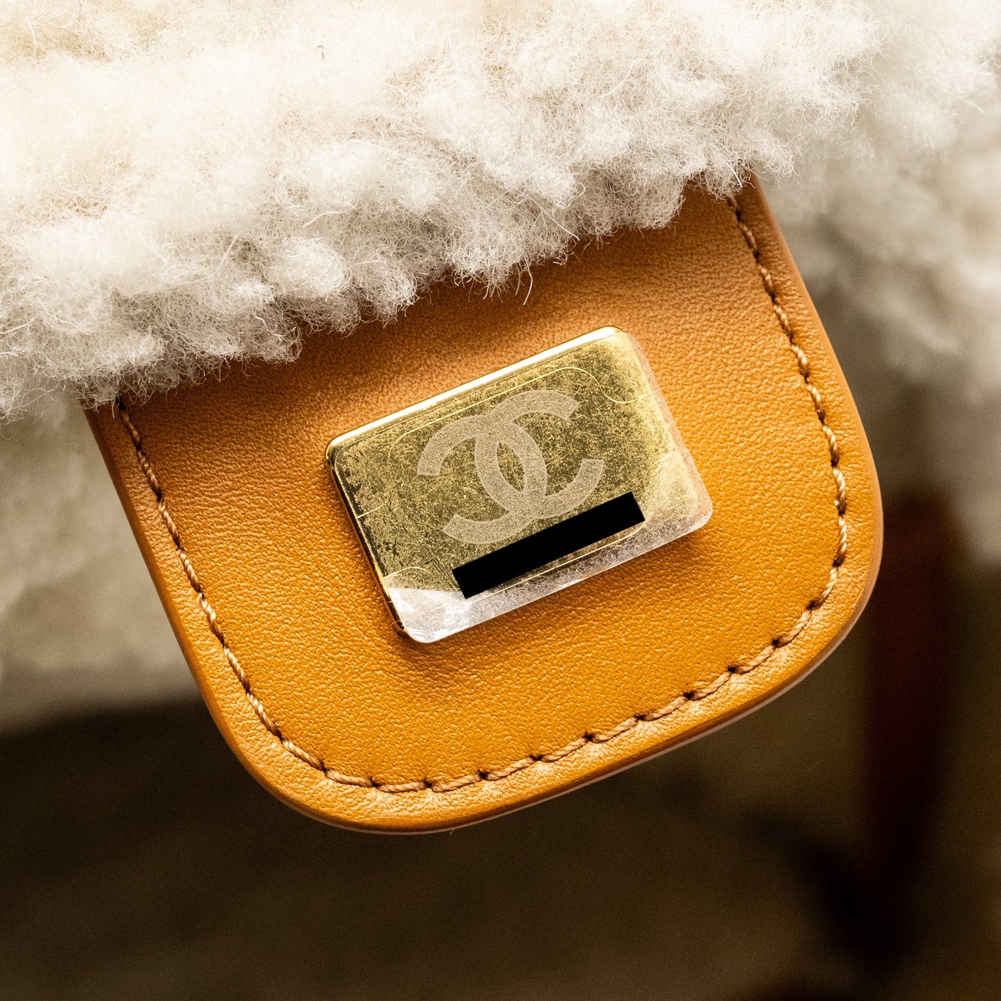 Chanel Medium 22 bag Quilted Shearling Suede Camel  (microchip)