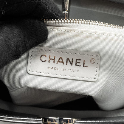 Chanel 31 BAG Quilted Crumpled Calfskin Metallic Silver