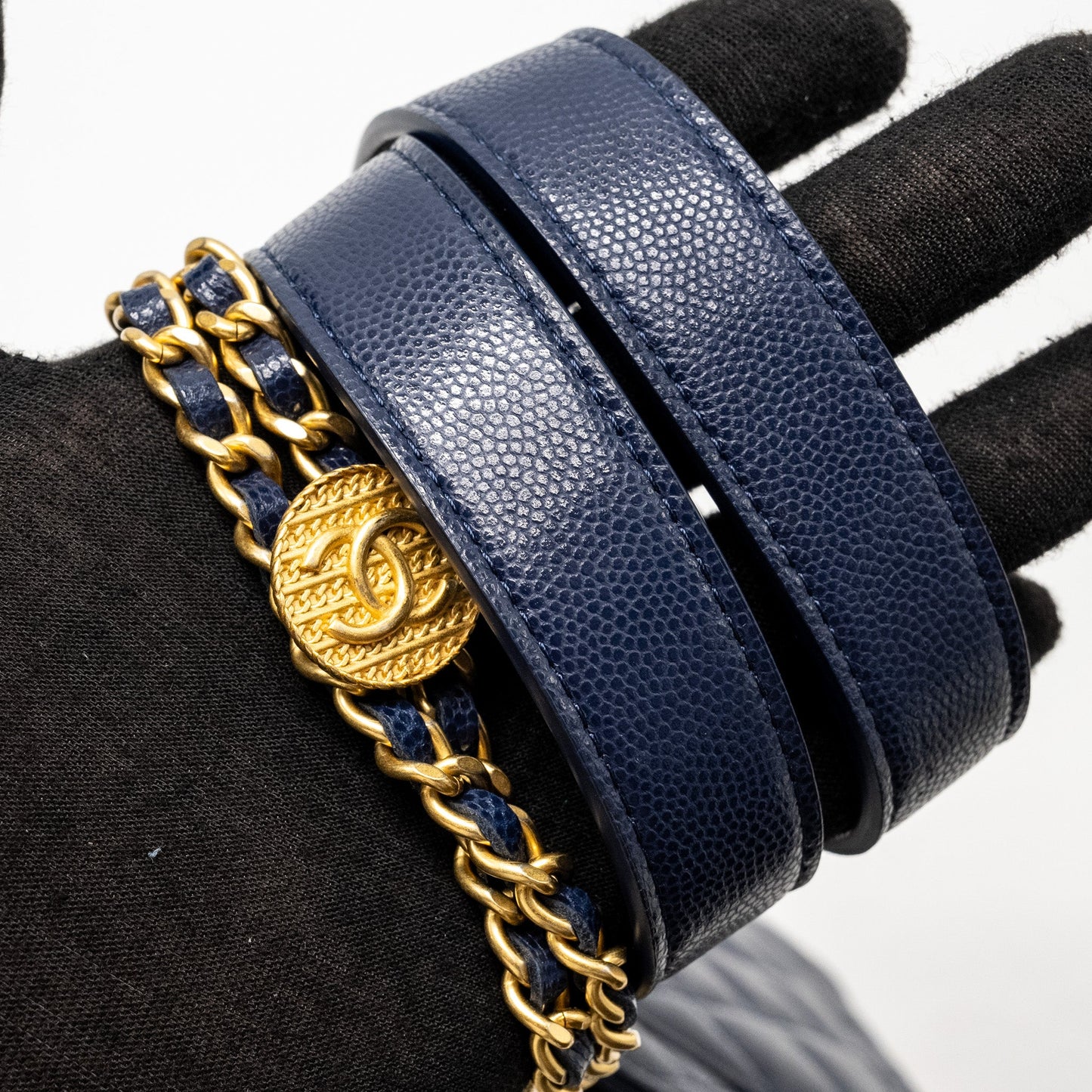 Chanel 22A Twist Your Button Wallet on Chain Caviar Navy  (Microchip)
