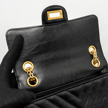 Chanel Mini 2.55 Reissue Chevron Calfskin BLACK  (Microchip)