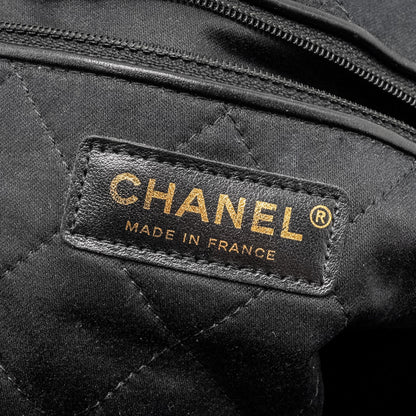 Chanel Medium 22 Bag Shiny Calfskin BLACK  (Microchip)