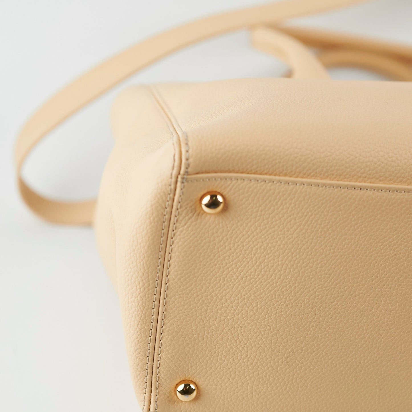 Chanel Caviar Cerf Tote Large Beige