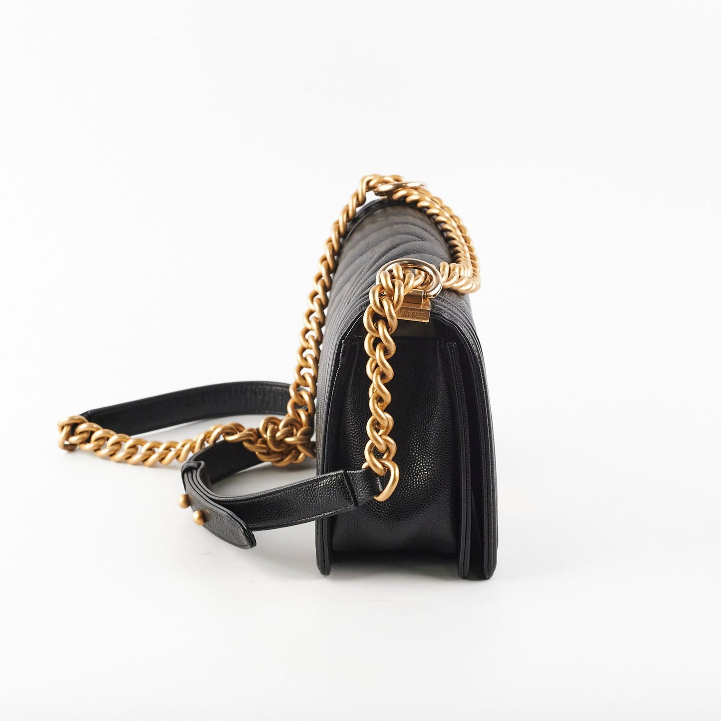 Chanel Old Medium Boy Chevron Caviar Black